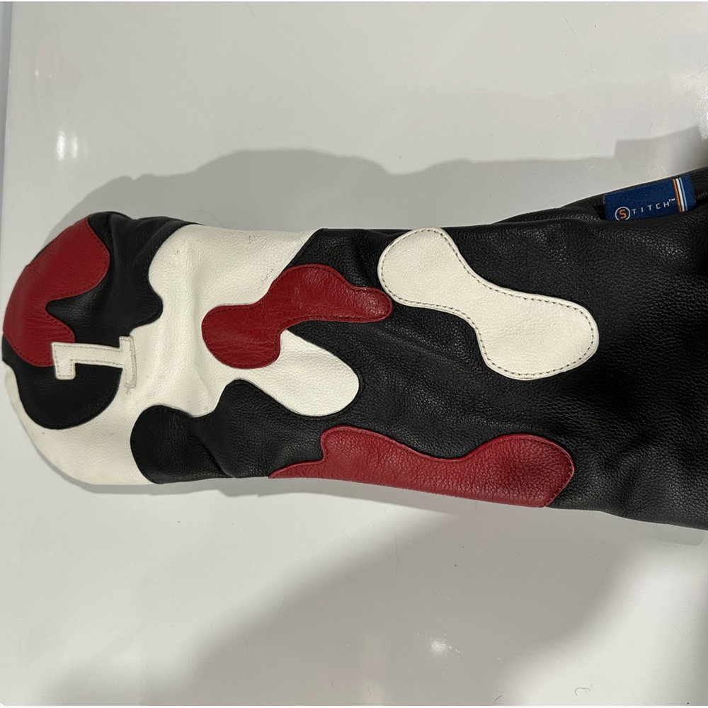 Red camo driver head cover